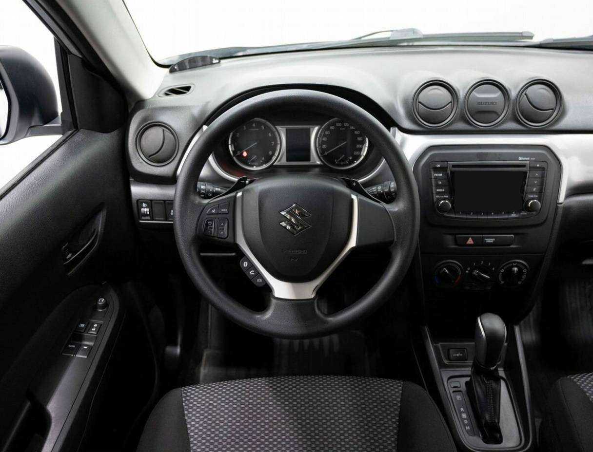 Suzuki Vitara с пробегом — 2016 год. Фото: #15