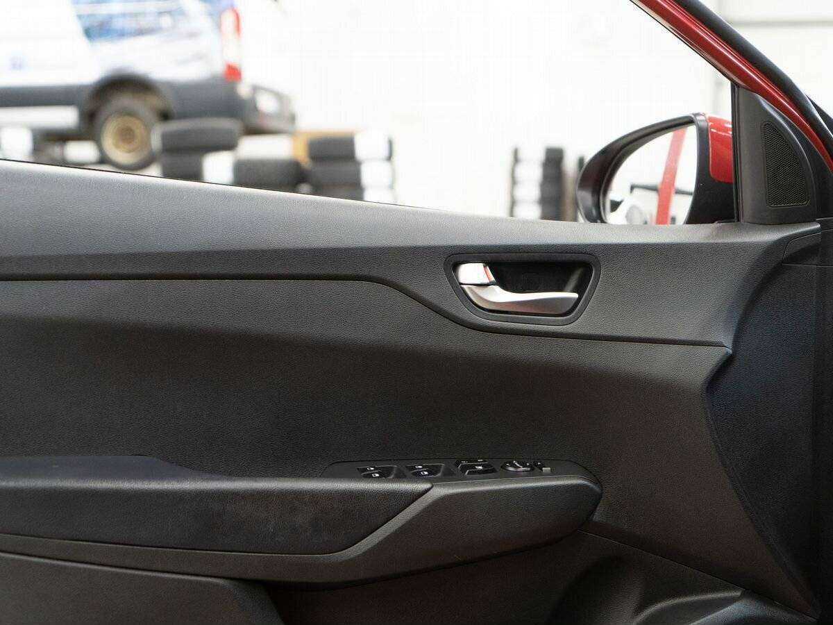 Hyundai Solaris с пробегом — 2021 год. Фото: #14