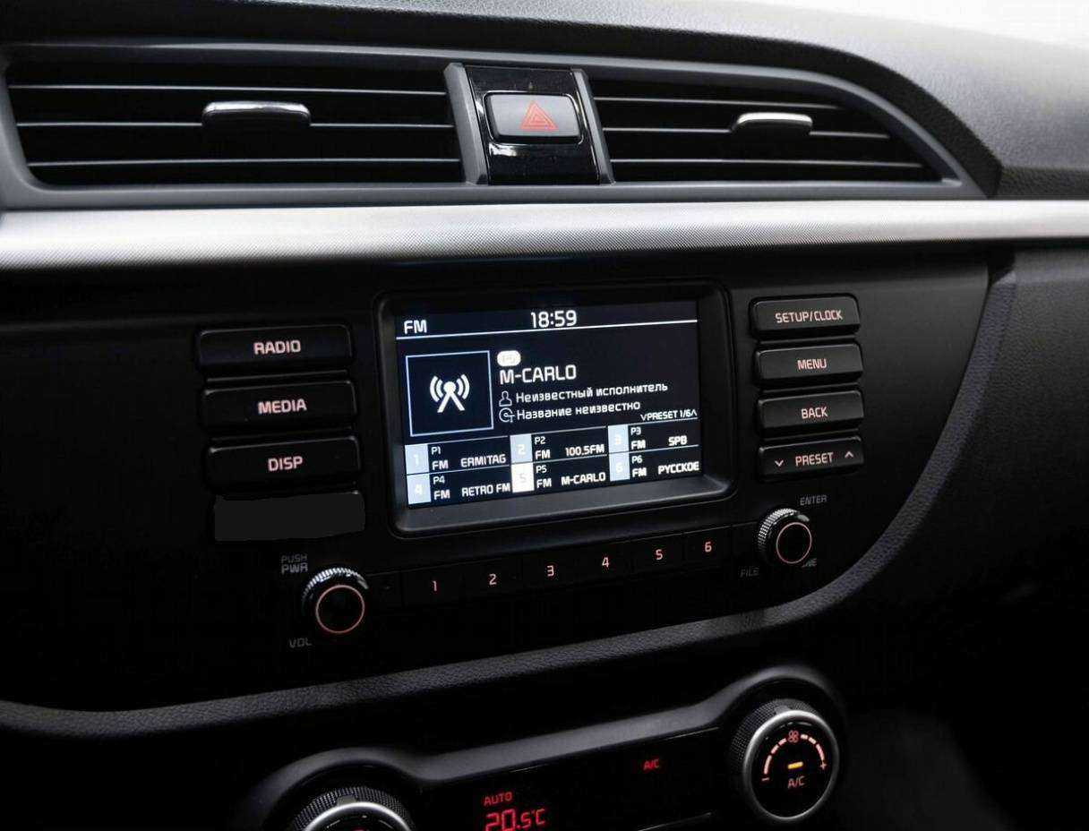 Kia Rio с пробегом — 2018 год. Фото: #17