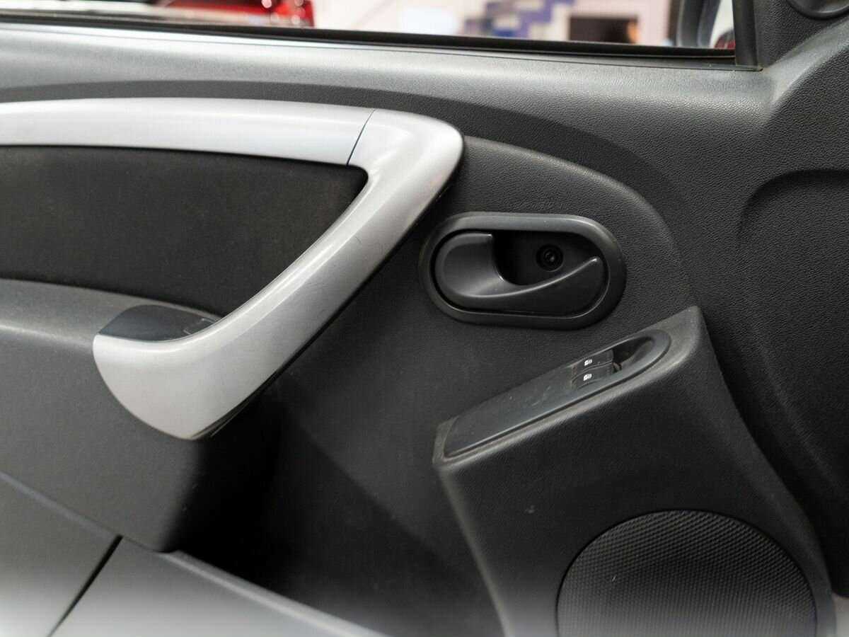 Renault Duster с пробегом — 2013 год. Фото: #14