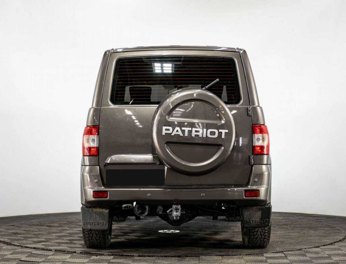 УАЗ Patriot с пробегом — 2017 год. Фото: #4