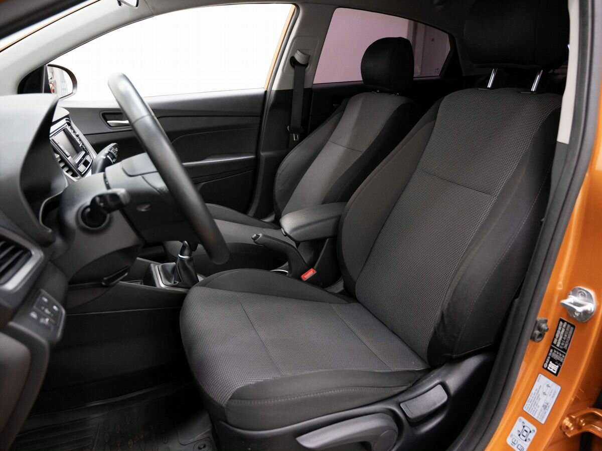 Hyundai Solaris с пробегом — 2018 год. Фото: #7