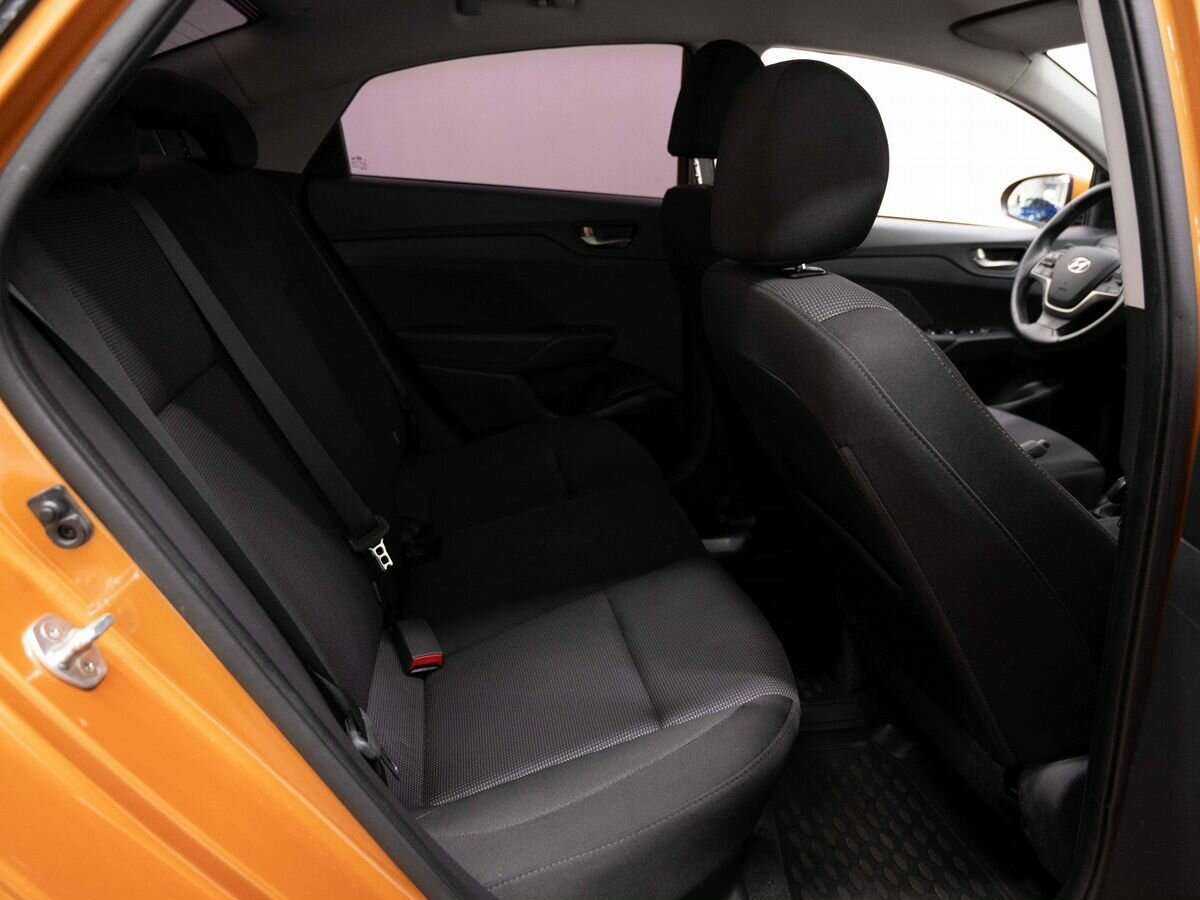 Hyundai Solaris с пробегом — 2018 год. Фото: #9