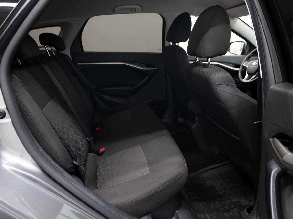 Lada (ВАЗ) Vesta с пробегом — 2020 год. Фото: #9