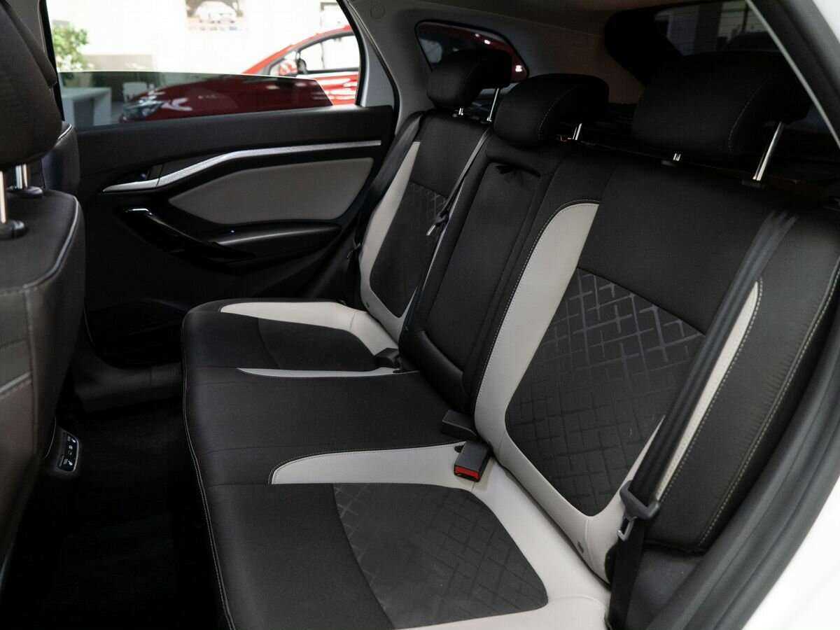 Lada (ВАЗ) Vesta с пробегом — 2018 год. Фото: #6