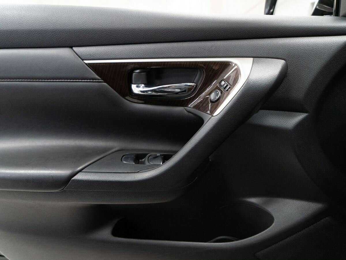 Nissan Teana с пробегом — 2015 год. Фото: #13