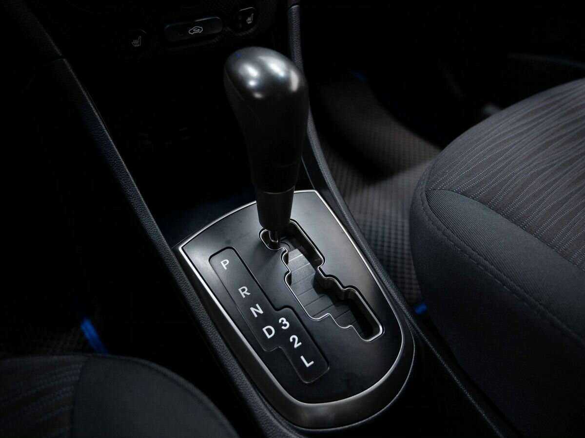 Hyundai Solaris с пробегом — 2015 год. Фото: #20