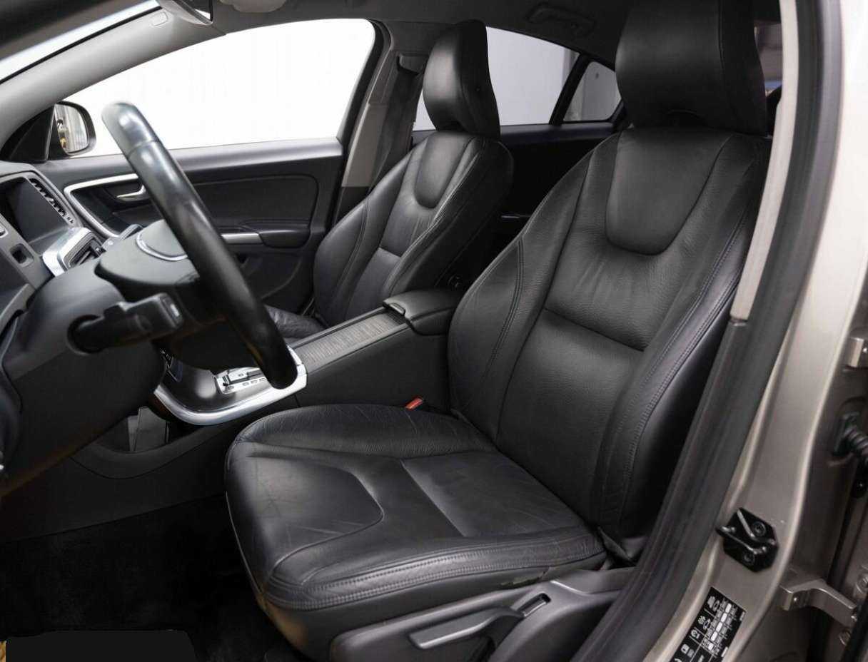 Volvo S60 с пробегом — 2012 год. Фото: #7