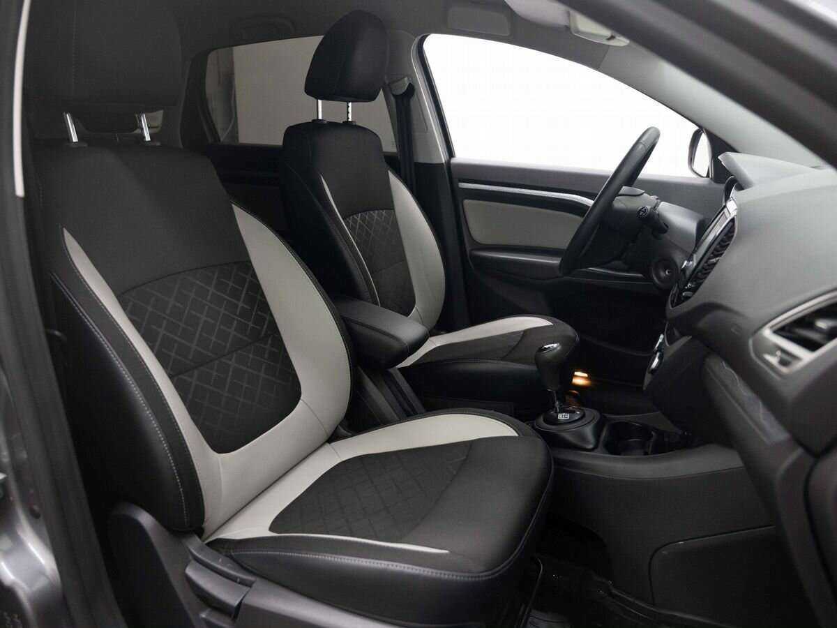 Lada (ВАЗ) Vesta с пробегом — 2019 год. Фото: #13