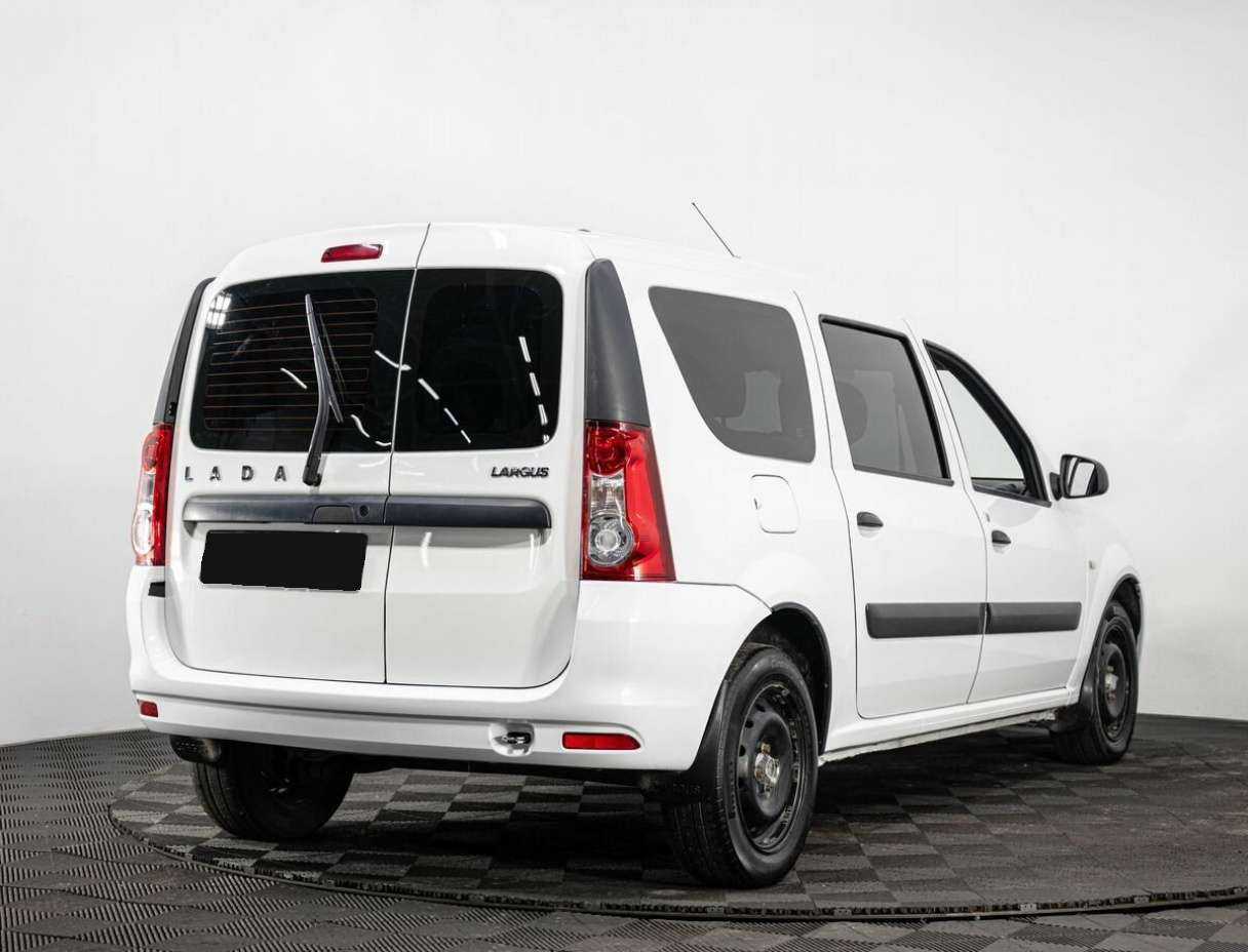 Lada (ВАЗ) Largus с пробегом — 2021 год. Фото: #5