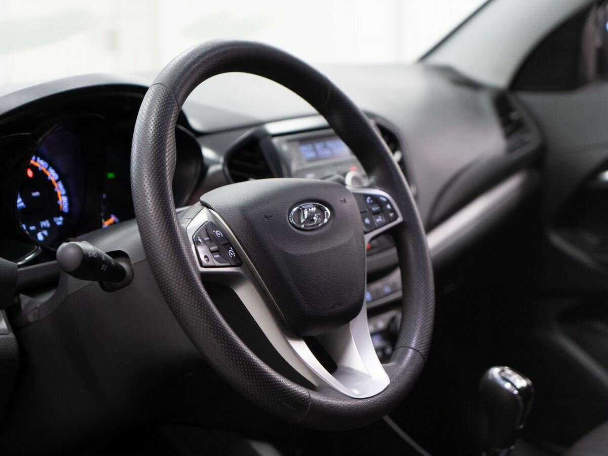 Lada (ВАЗ) Vesta с пробегом — 2019 год. Фото: #4