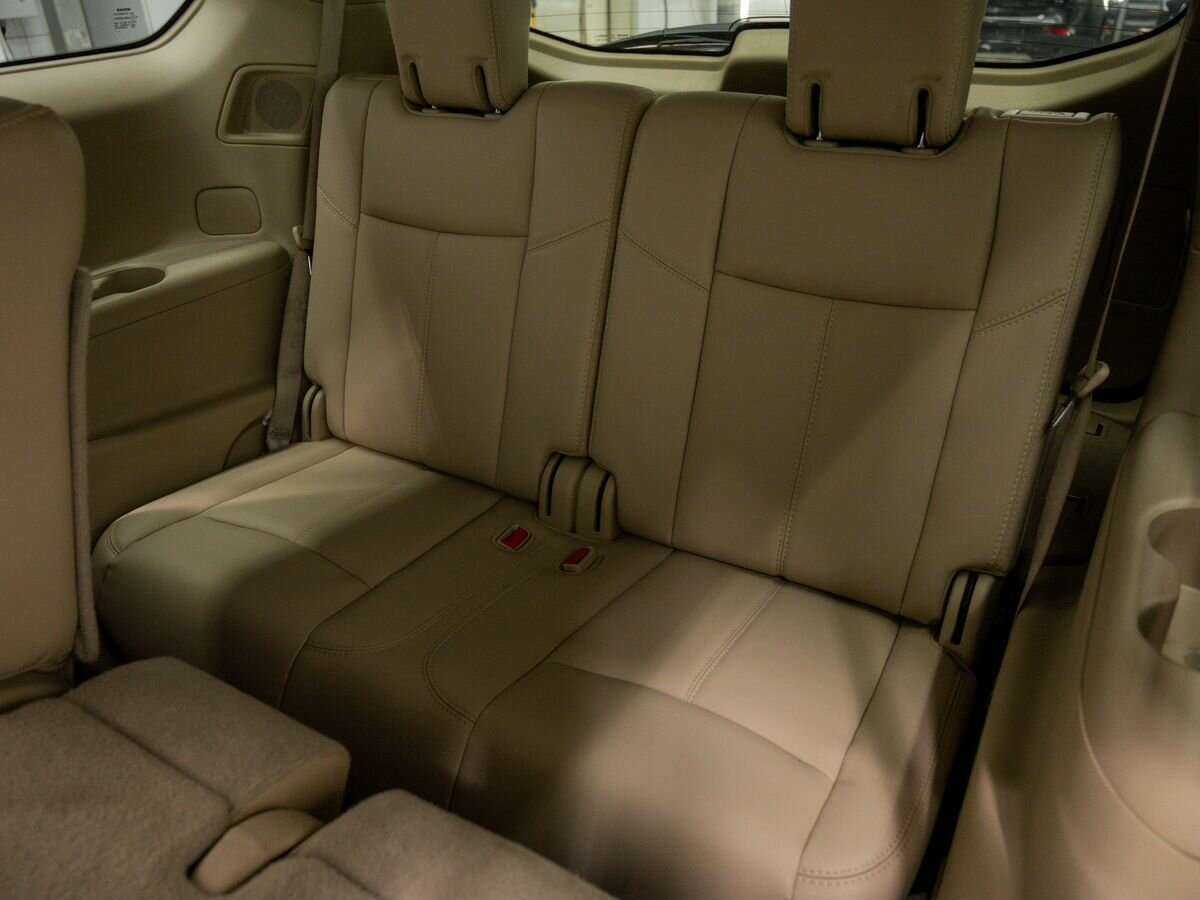 Nissan Pathfinder с пробегом — 2014 год. Фото: #15