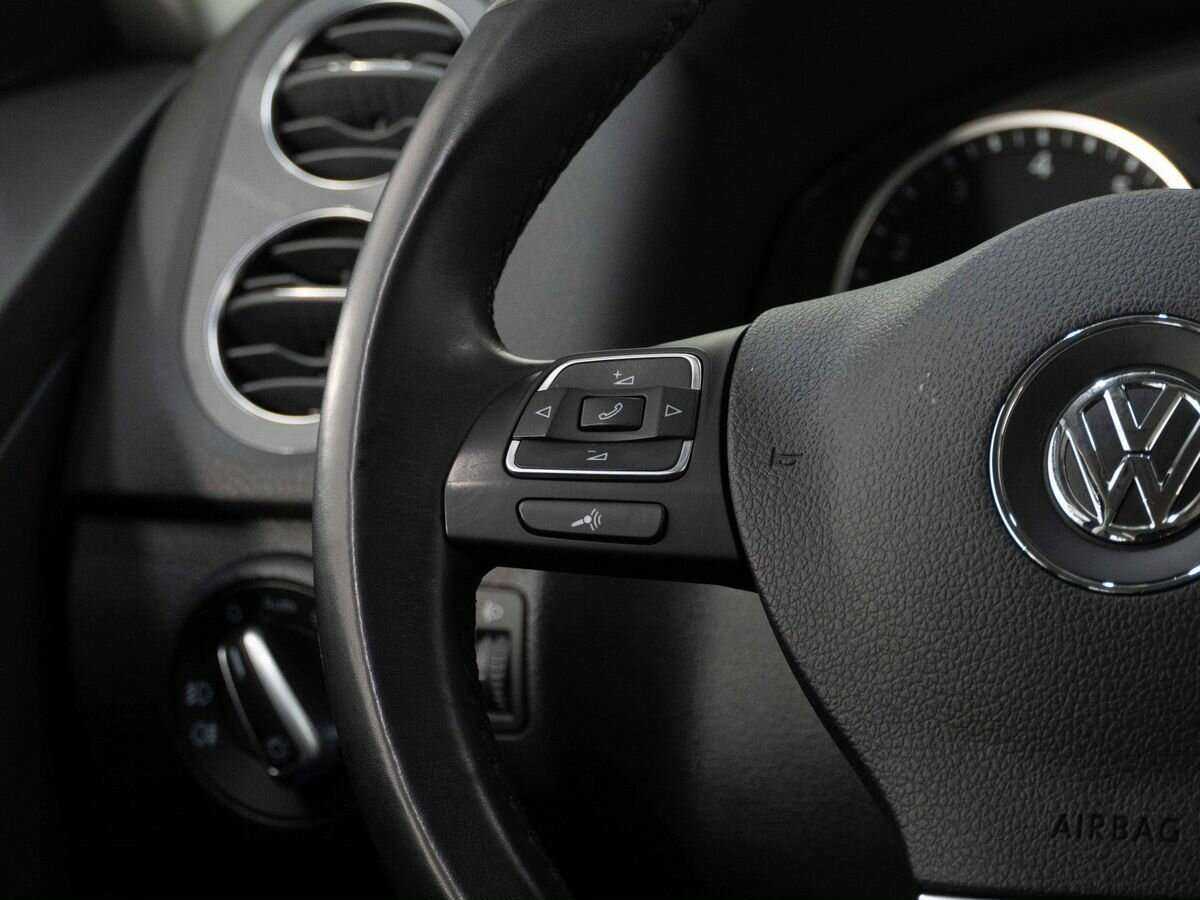 Volkswagen Tiguan с пробегом — 2014 год. Фото: #14