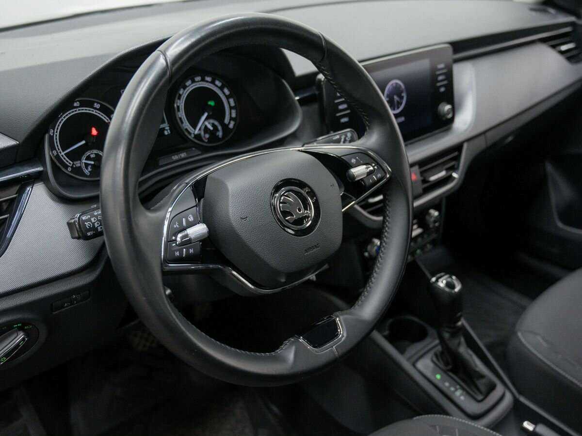 Skoda Rapid с пробегом — 2021 год. Фото: #15