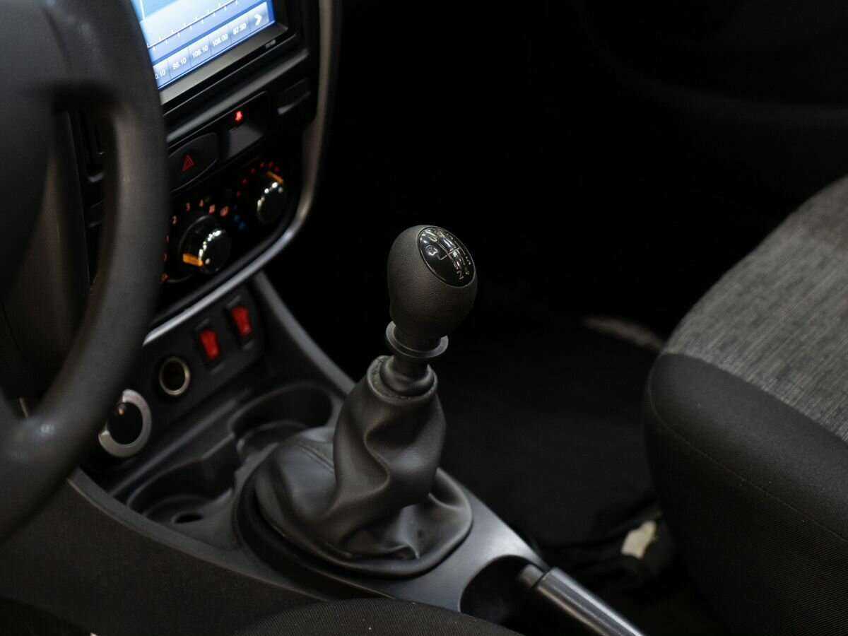 Renault Duster с пробегом — 2012 год. Фото: #10