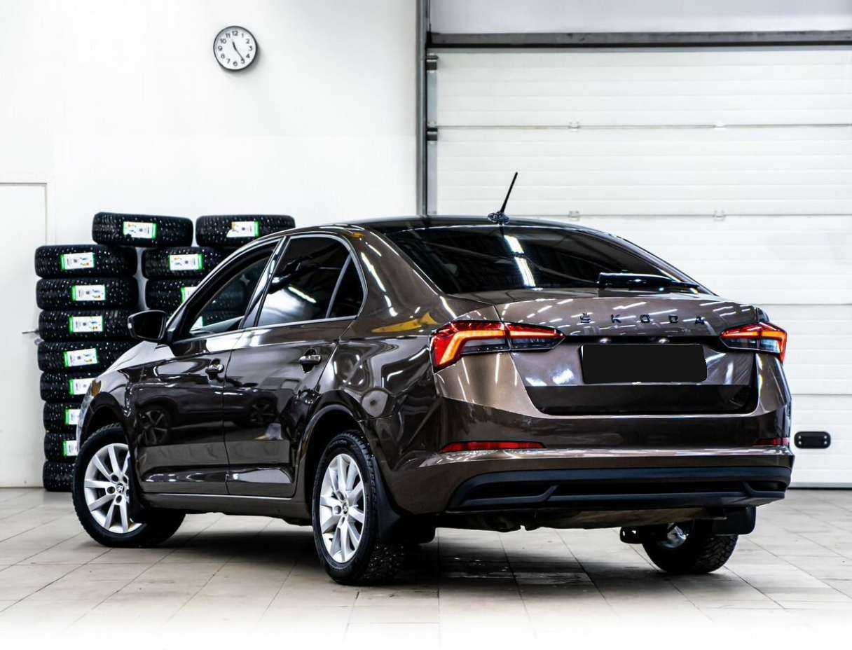 Skoda Rapid с пробегом — 2021 год. Фото: #3