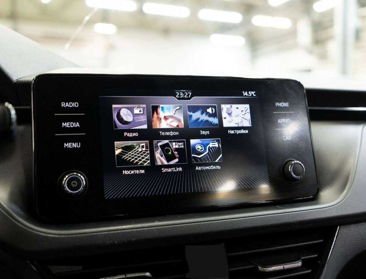 Skoda Rapid с пробегом — 2021 год. Фото: #11