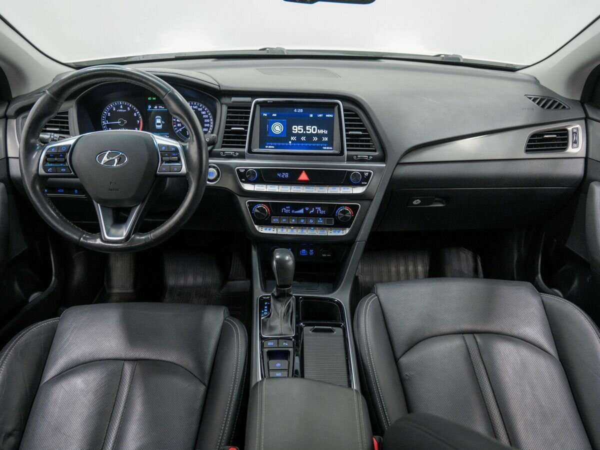Hyundai Sonata с пробегом — 2017 год. Фото: #14
