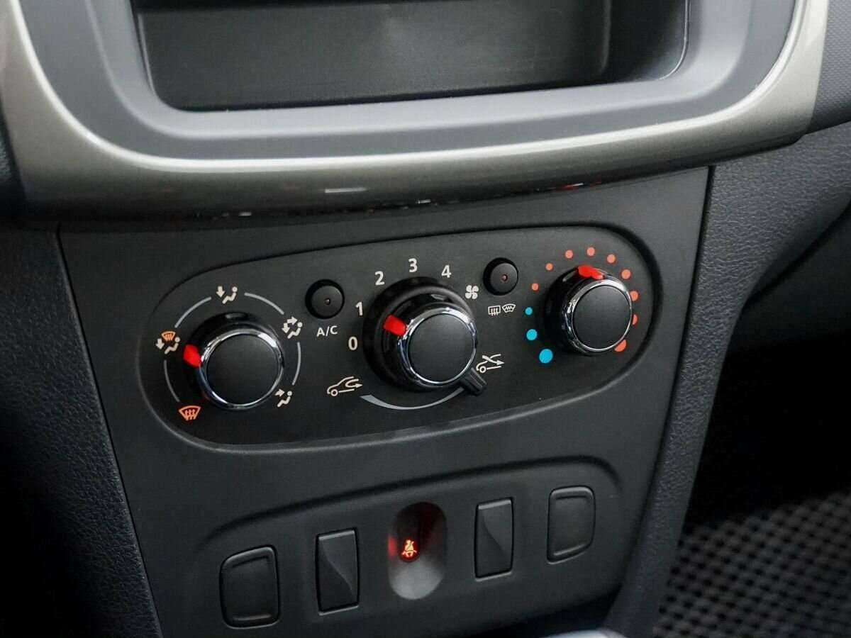 Renault Logan с пробегом — 2022 год. Фото: #17