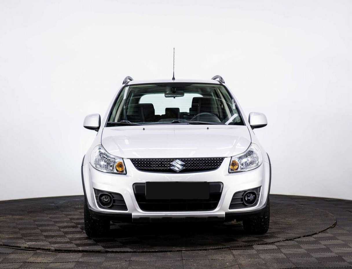Suzuki SX4 с пробегом — 2013 год. Фото: #1