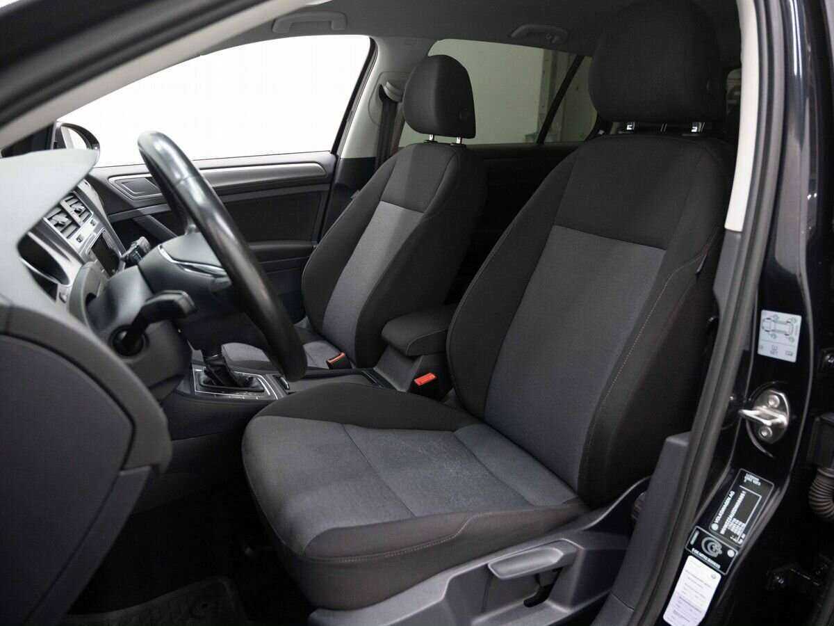 Volkswagen Golf с пробегом — 2013 год. Фото: #9