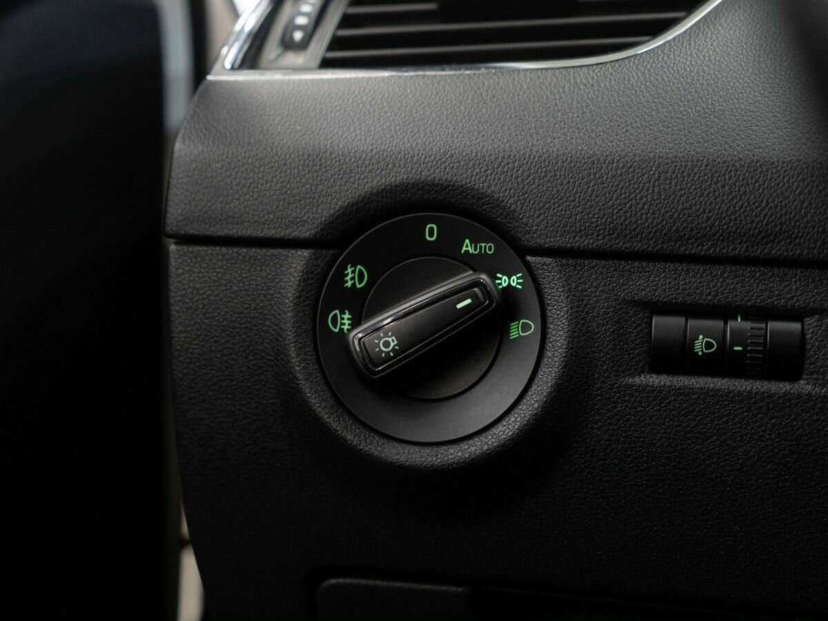 Skoda Octavia с пробегом — 2014 год. Фото: #14
