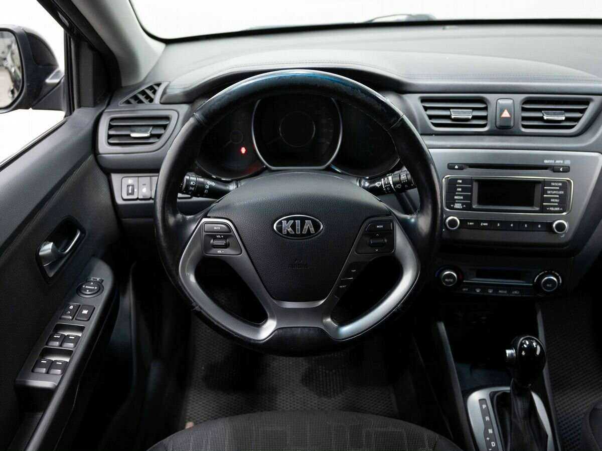 Kia Rio с пробегом — 2015 год. Фото: #13