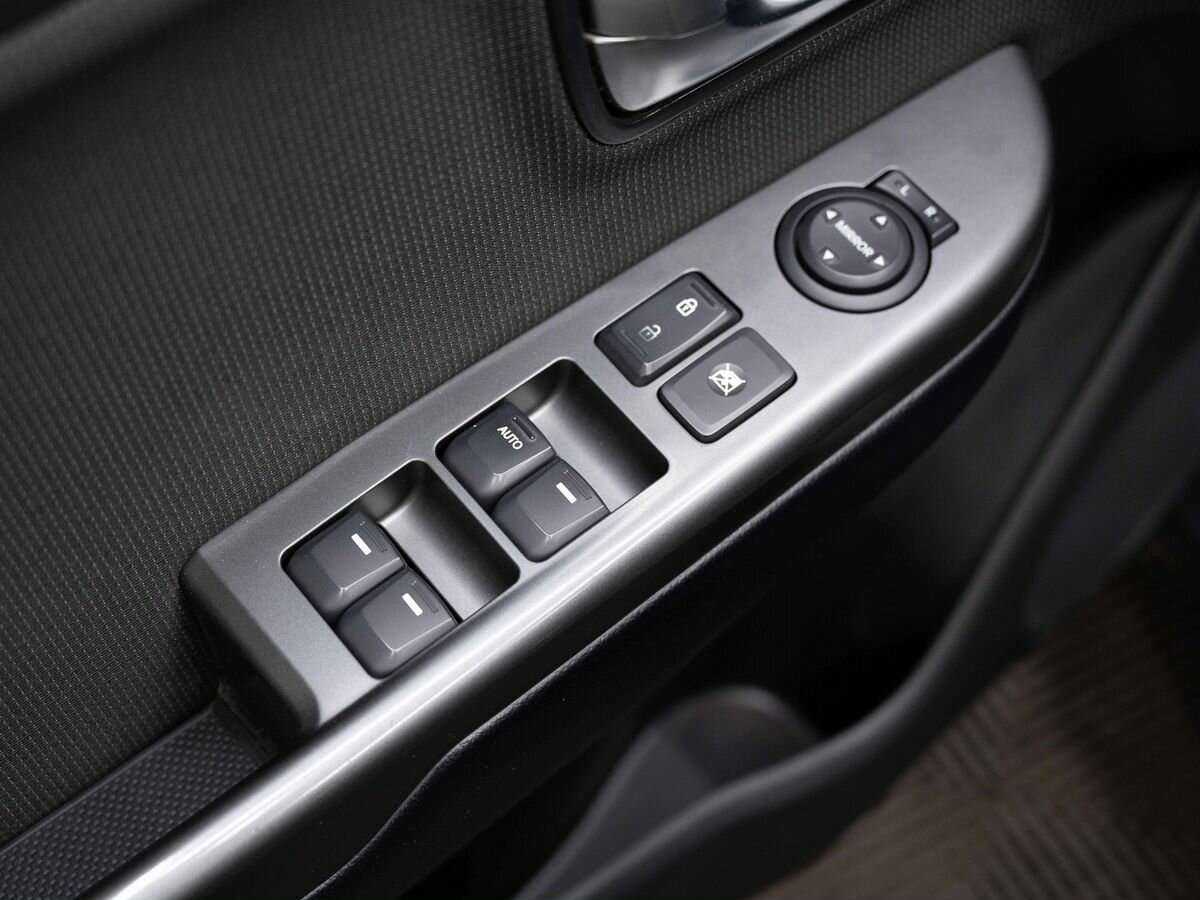 Kia Rio с пробегом — 2015 год. Фото: #18