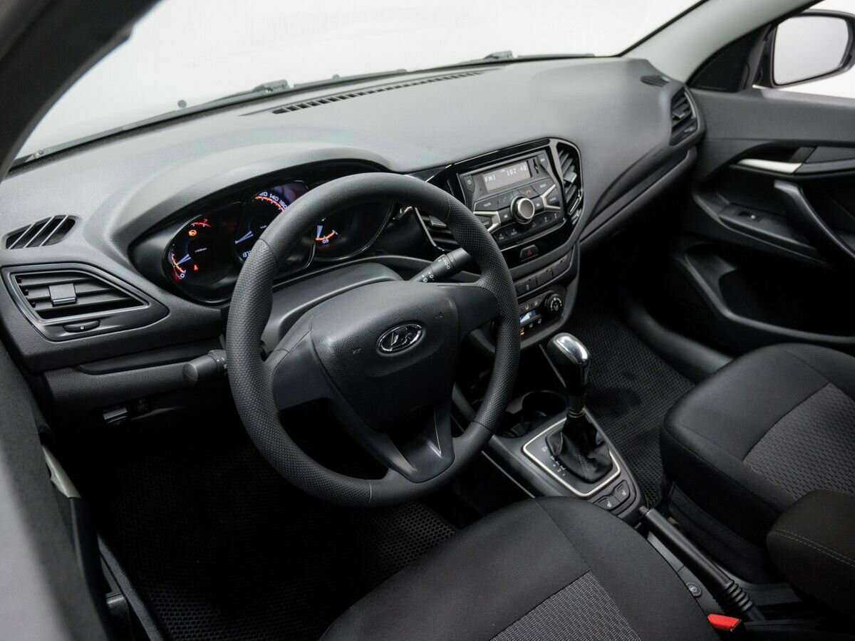 Lada (ВАЗ) Vesta с пробегом — 2020 год. Фото: #6