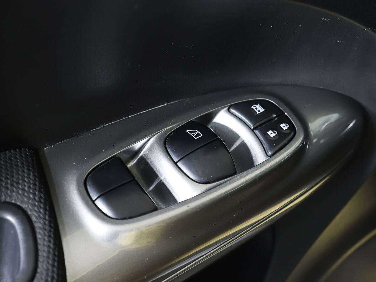 Nissan Juke с пробегом — 2014 год. Фото: #15