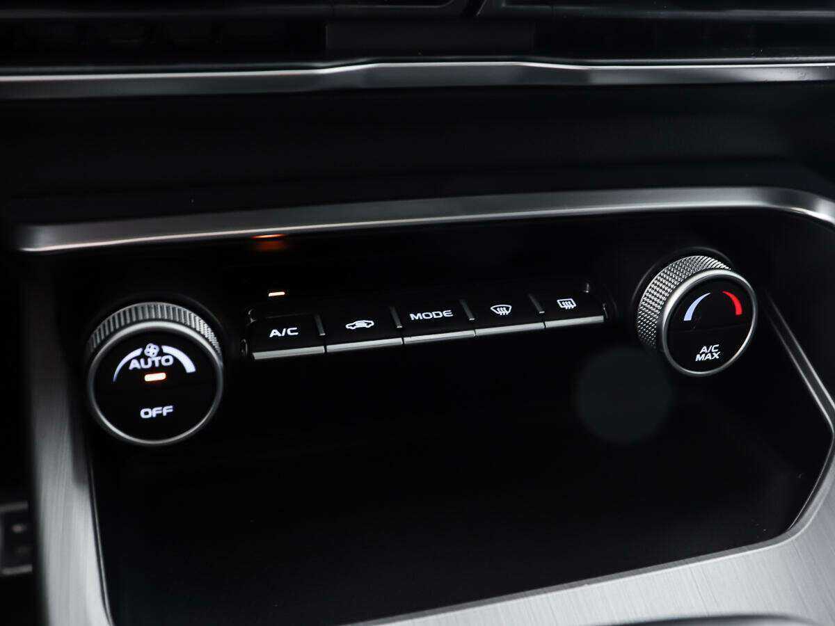 Geely Coolray с пробегом — 2022 год. Фото: #18