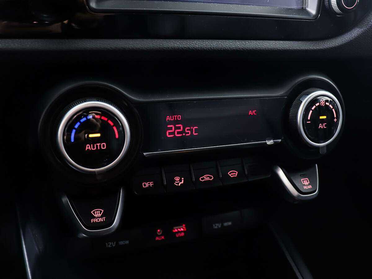 Kia Rio с пробегом — 2017 год. Фото: #16