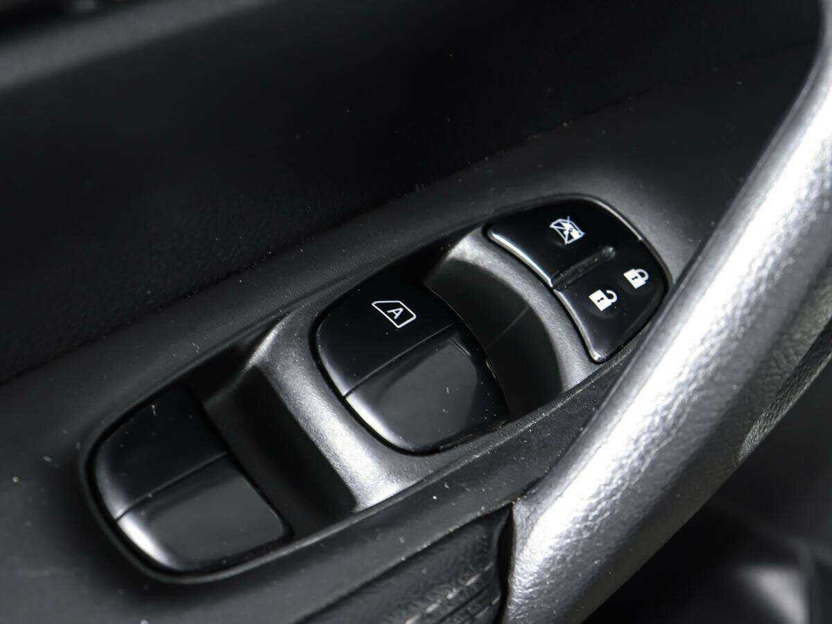 Nissan X-Trail с пробегом — 2015 год. Фото: #17