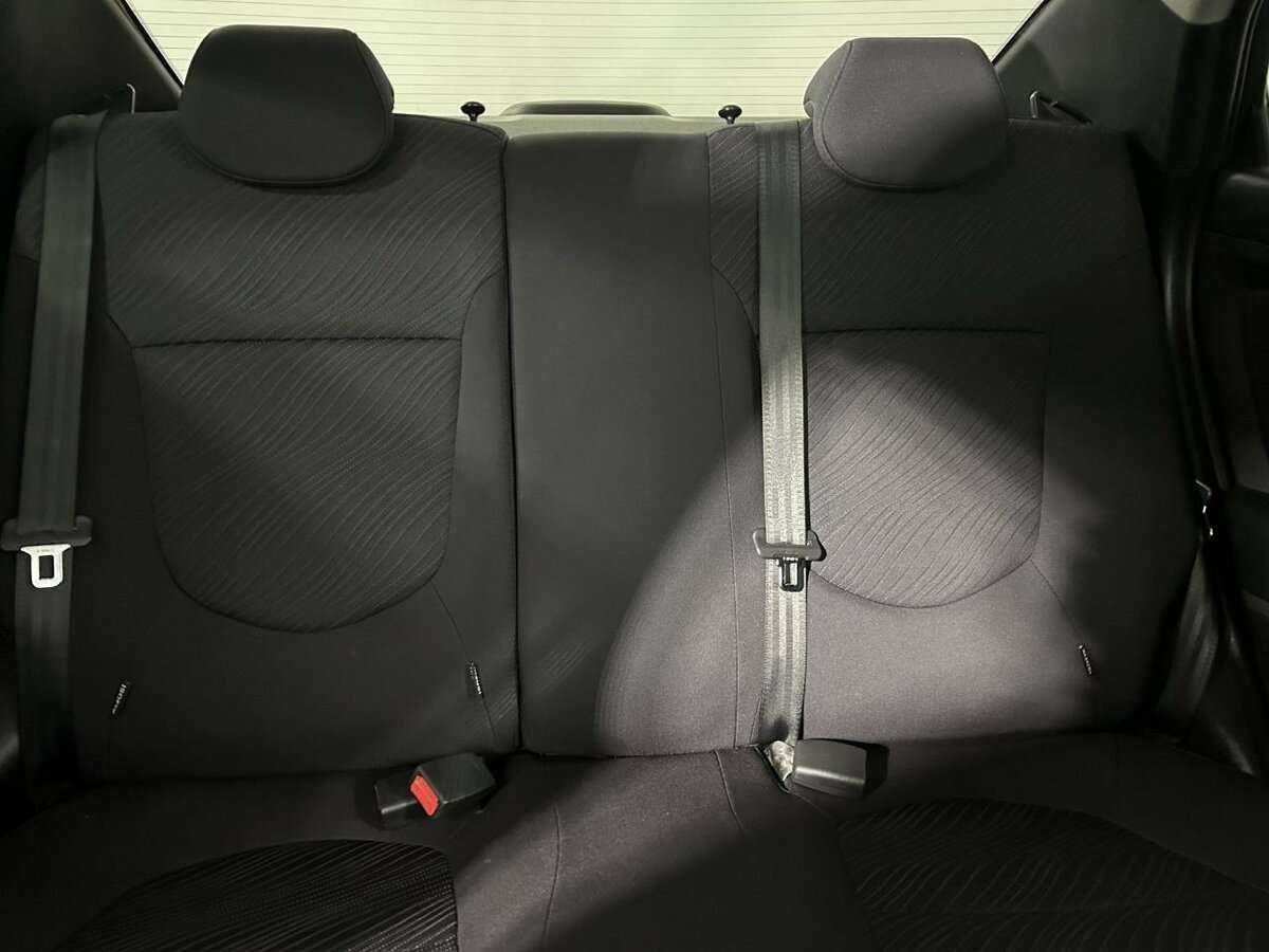 Hyundai Solaris с пробегом — 2015 год. Фото: #14