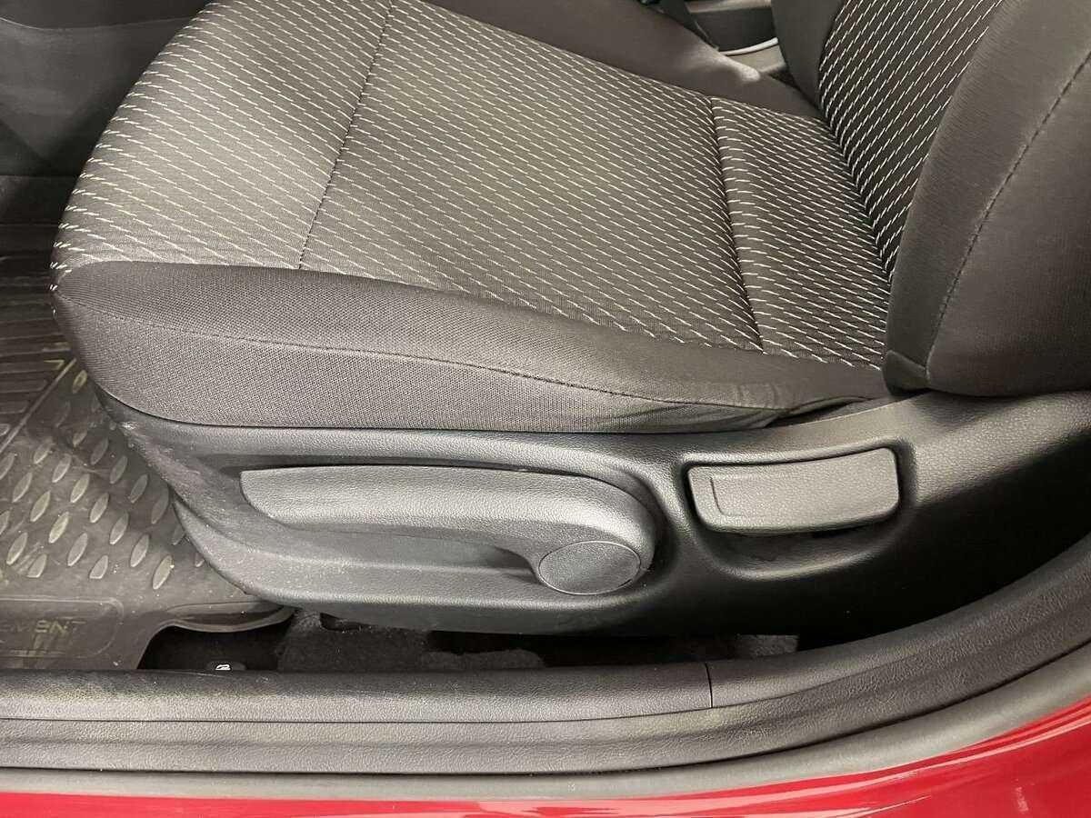 Kia Rio с пробегом — 2019 год. Фото: #9