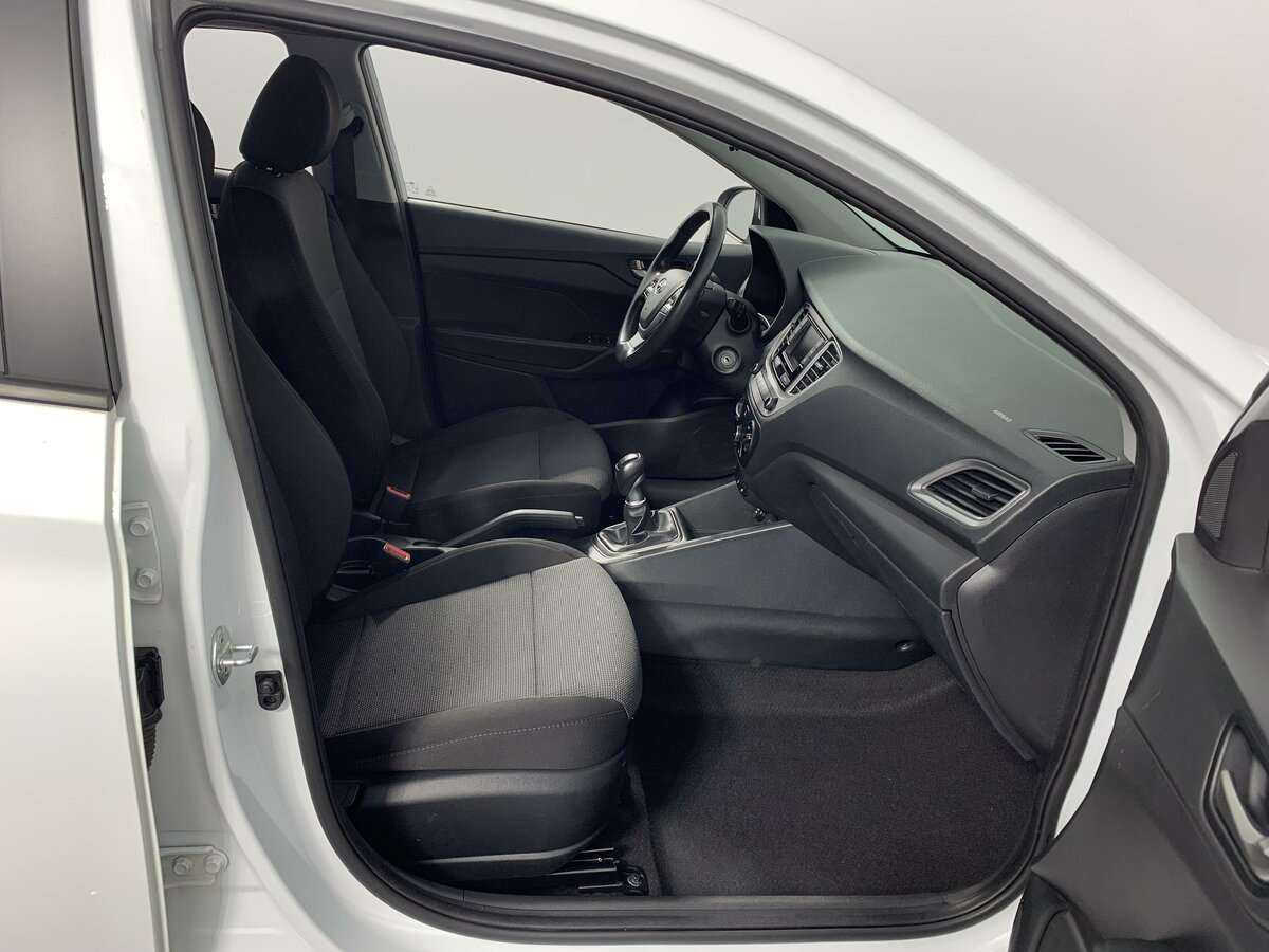 Hyundai Solaris с пробегом — 2019 год. Фото: #14