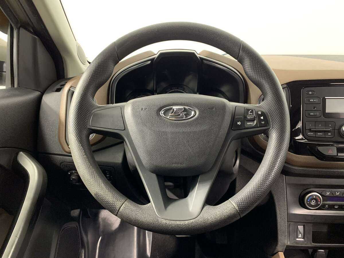 Lada (ВАЗ) XRAY с пробегом — 2018 год. Фото: #16