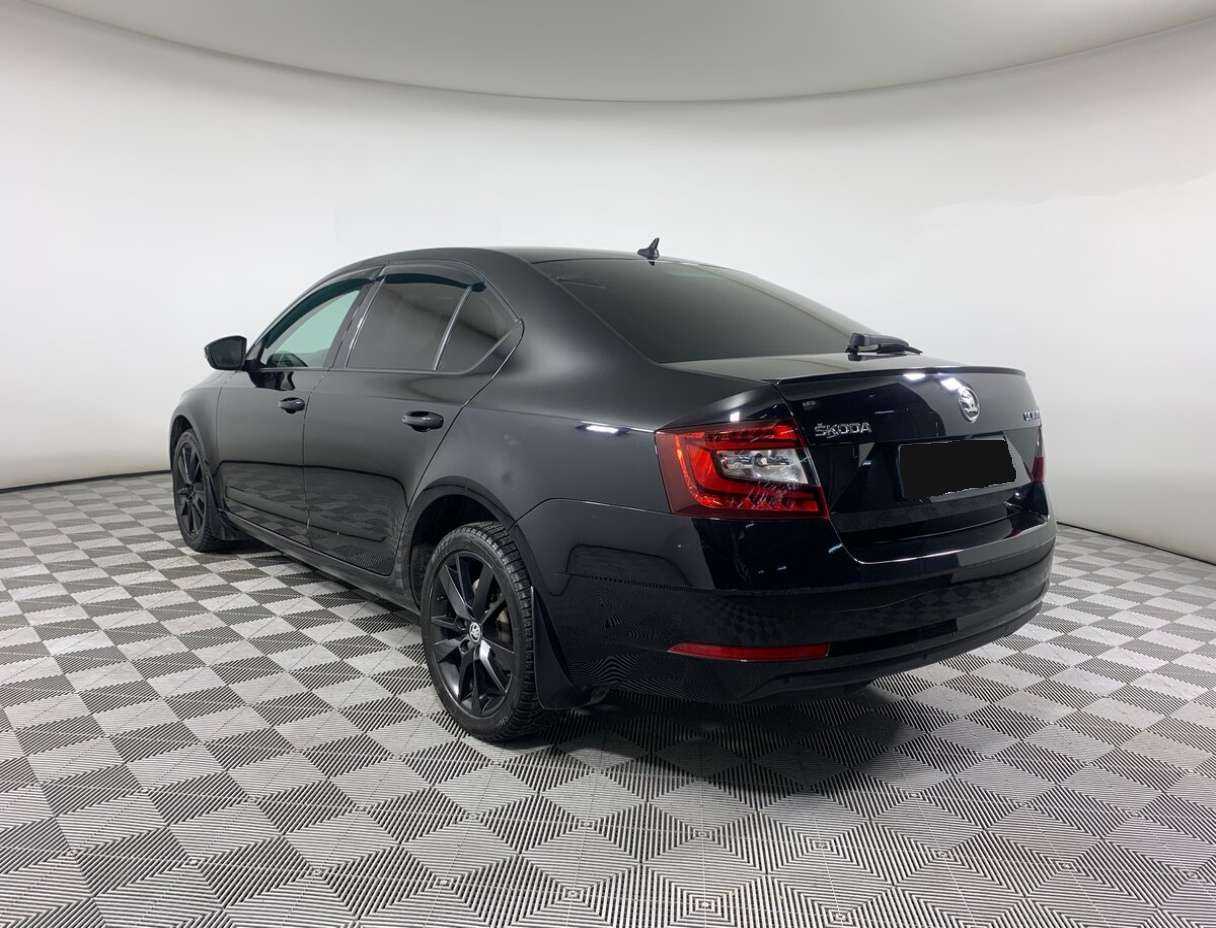 Skoda Octavia с пробегом — 2018 год. Фото: #6