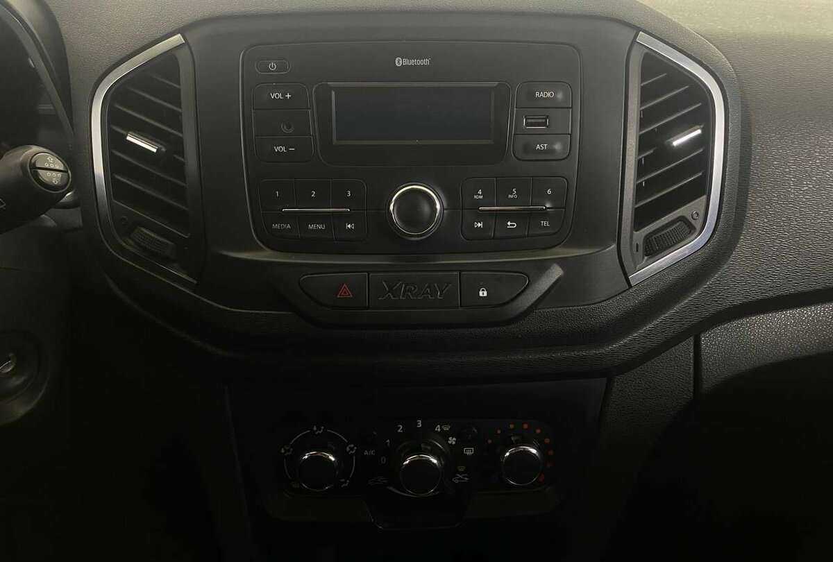 Lada (ВАЗ) XRAY с пробегом — 2018 год. Фото: #11