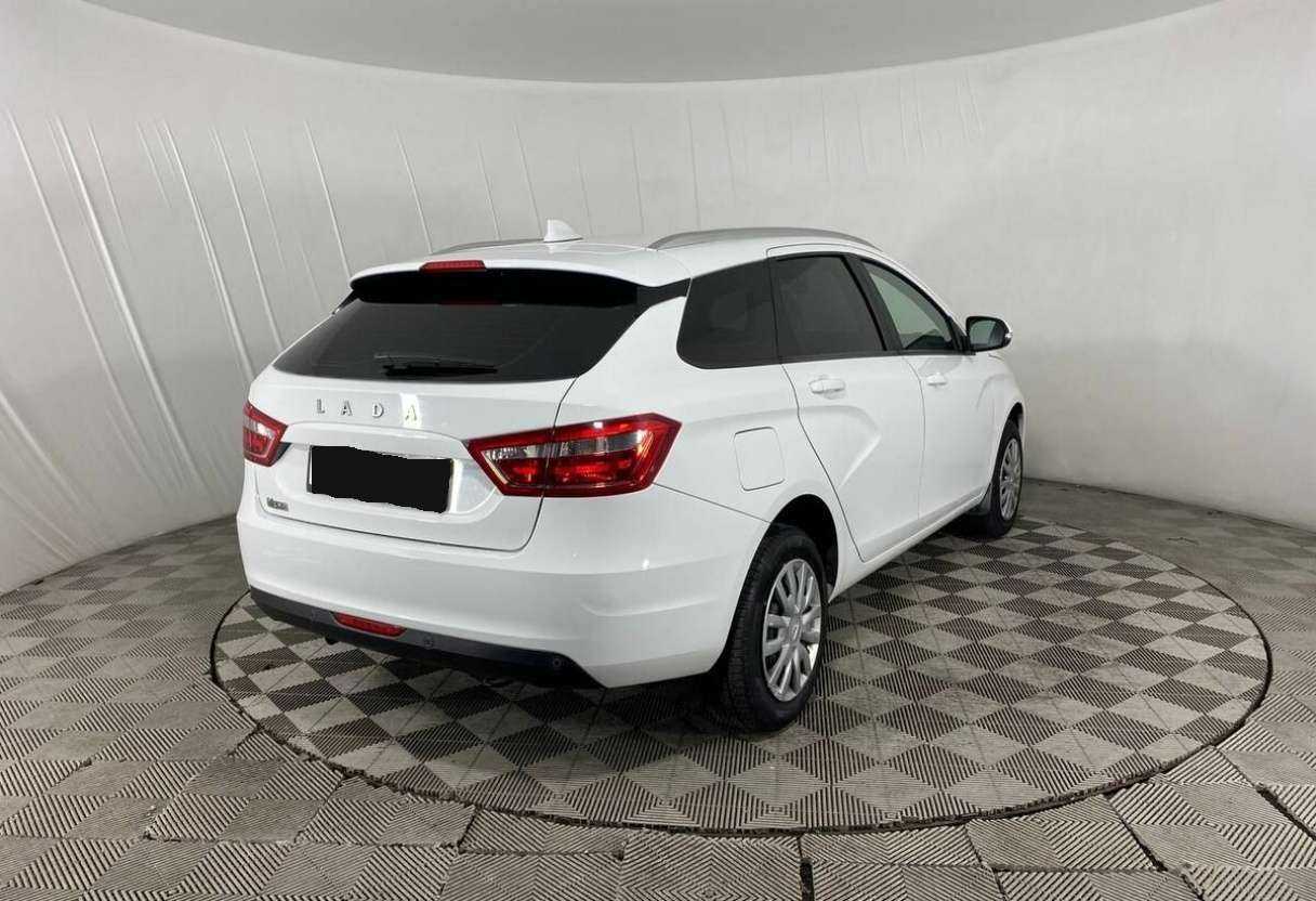 Lada (ВАЗ) Vesta с пробегом — 2021 год. Фото: #4
