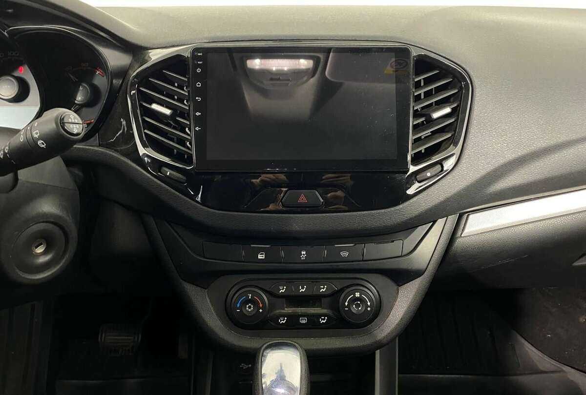 Lada (ВАЗ) Vesta с пробегом — 2021 год. Фото: #11