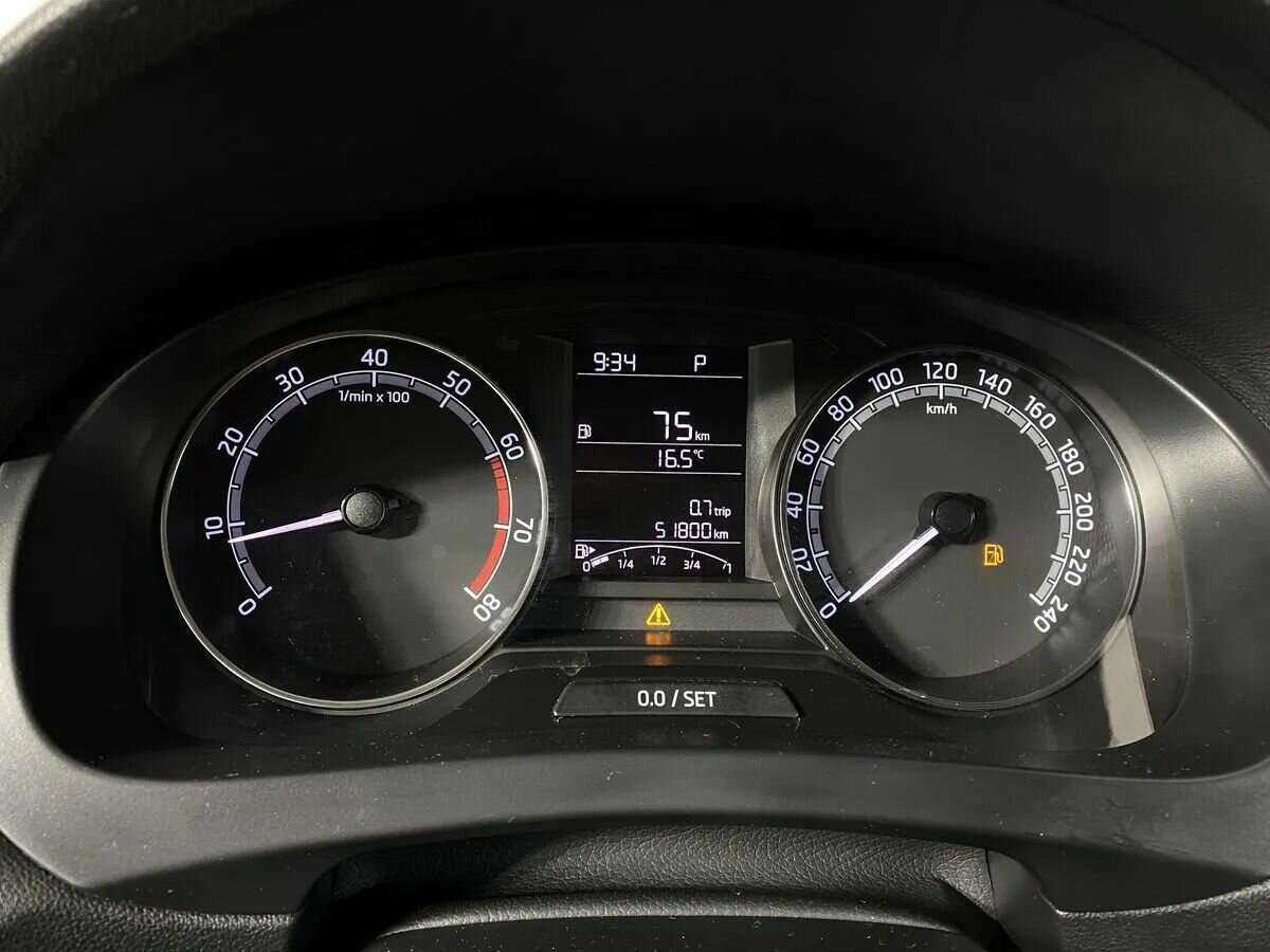 Skoda Rapid с пробегом — 2018 год. Фото: #15