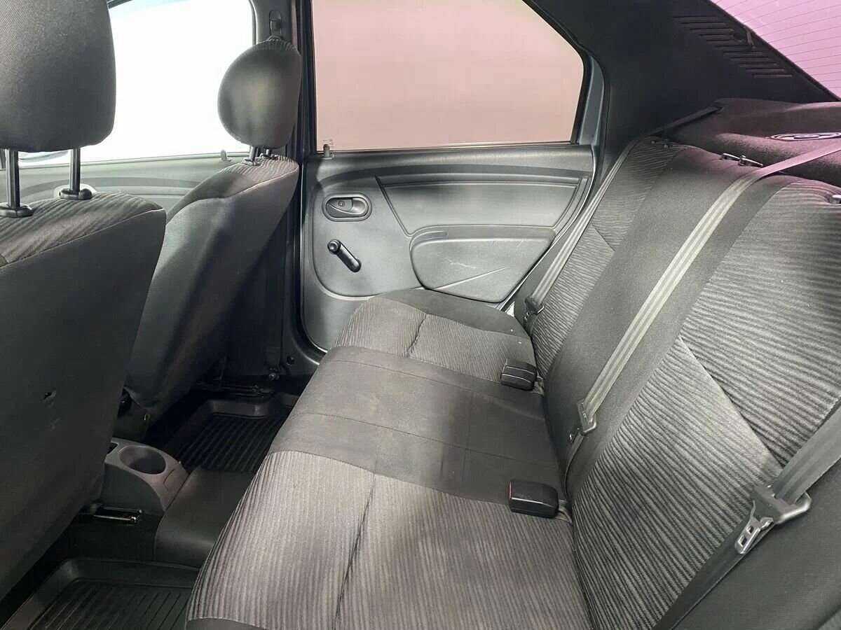 Renault Logan с пробегом — 2012 год. Фото: #5