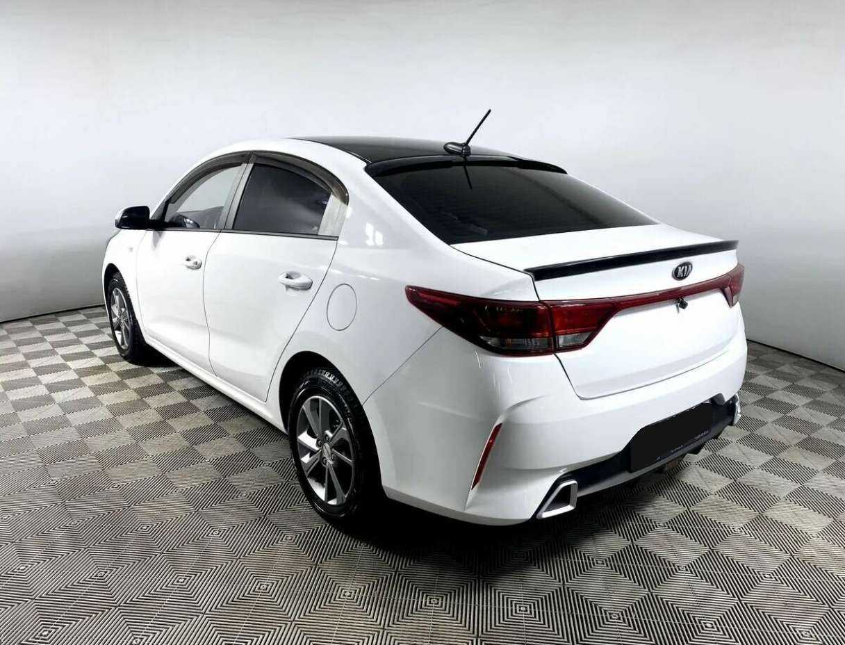 Kia Rio с пробегом — 2021 год. Фото: #5