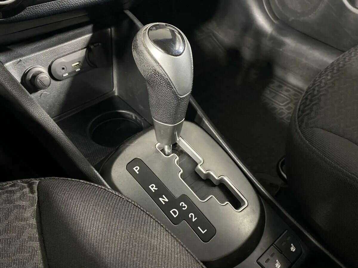 Kia Rio с пробегом — 2016 год. Фото: #16