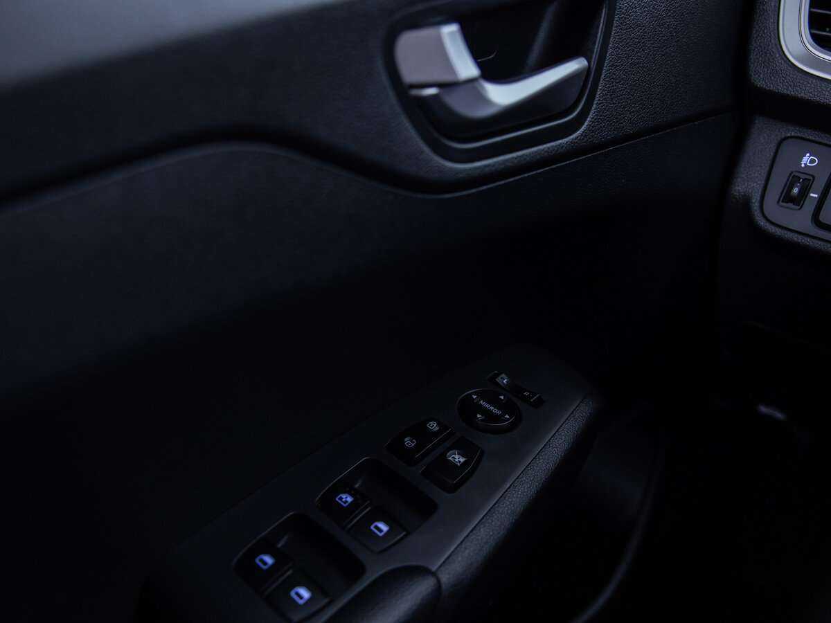 Hyundai Solaris с пробегом — 2021 год. Фото: #17