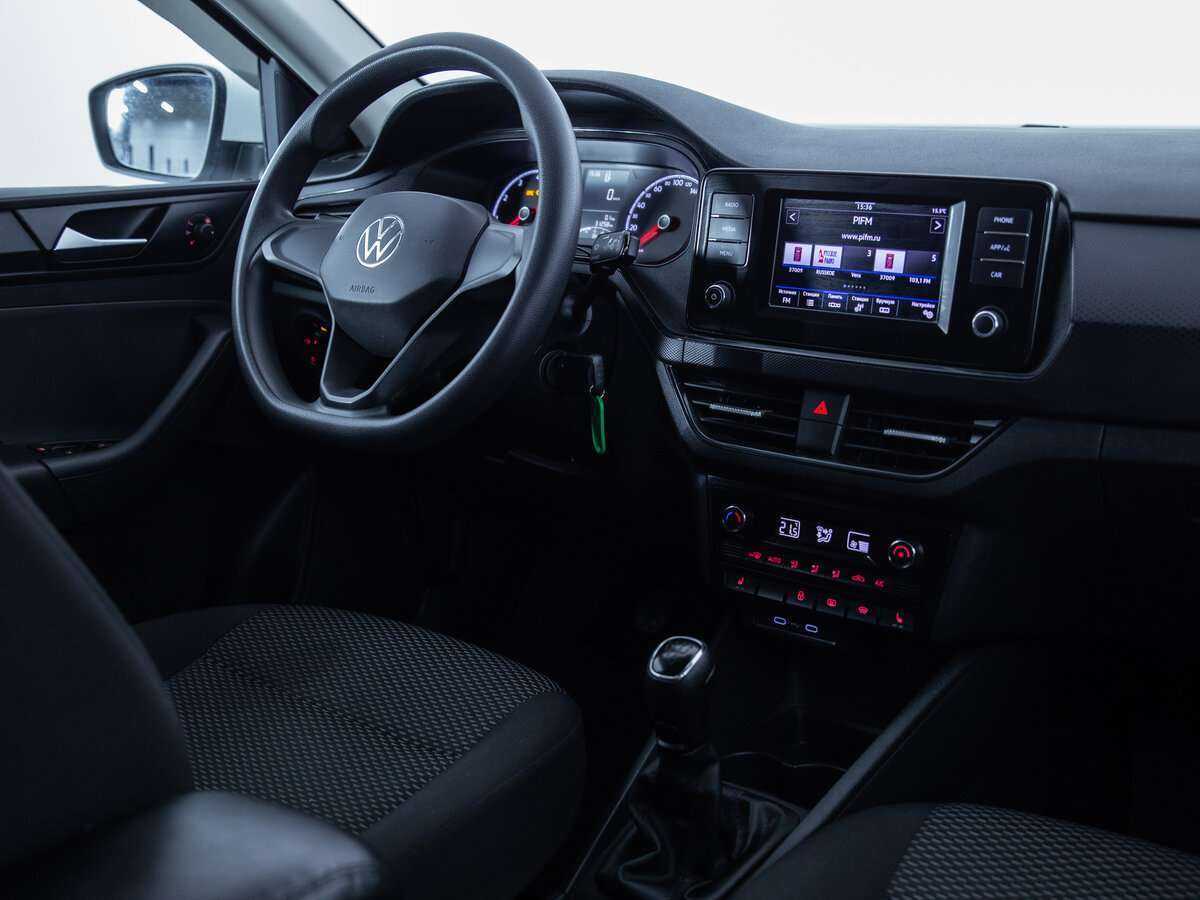 Volkswagen Polo с пробегом — 2020 год. Фото: #10