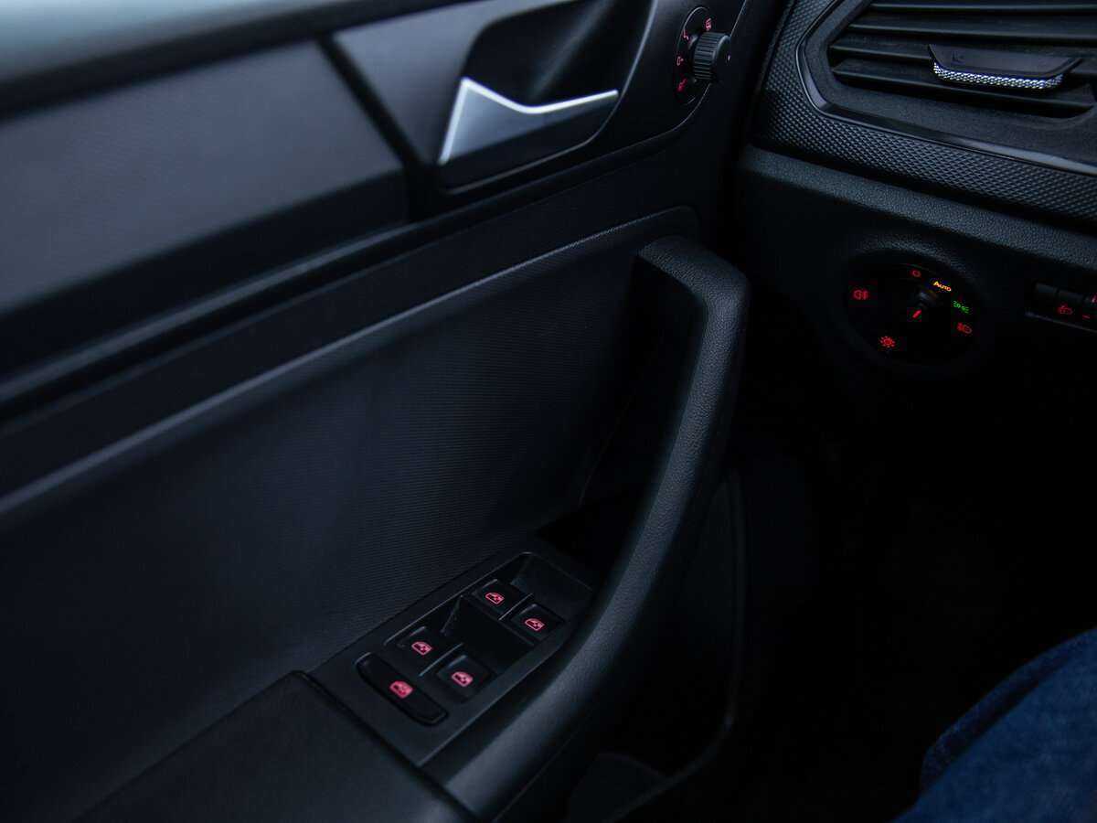 Volkswagen Polo с пробегом — 2020 год. Фото: #14