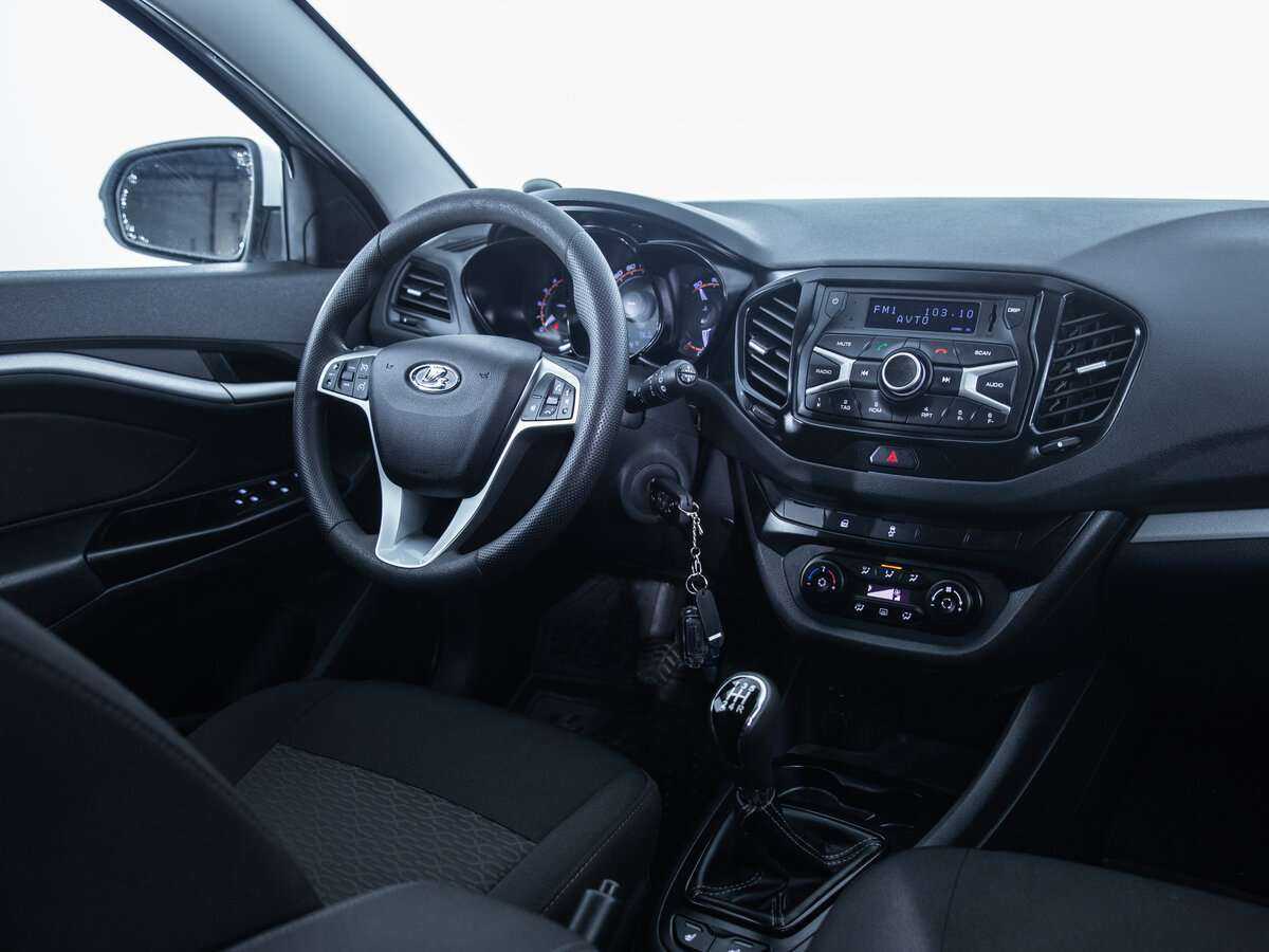 Lada (ВАЗ) Vesta с пробегом — 2018 год. Фото: #11