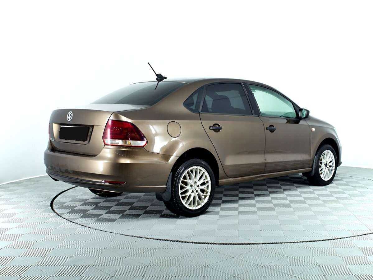 Volkswagen Polo с пробегом — 2019 год. Фото: #4